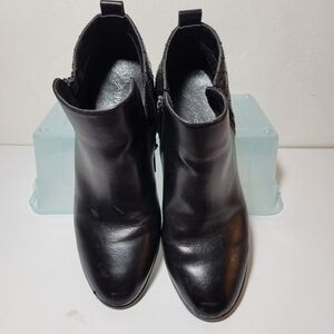 Womens Xappeal Stewie Black zip up low heel Ankle boots size 7.5
